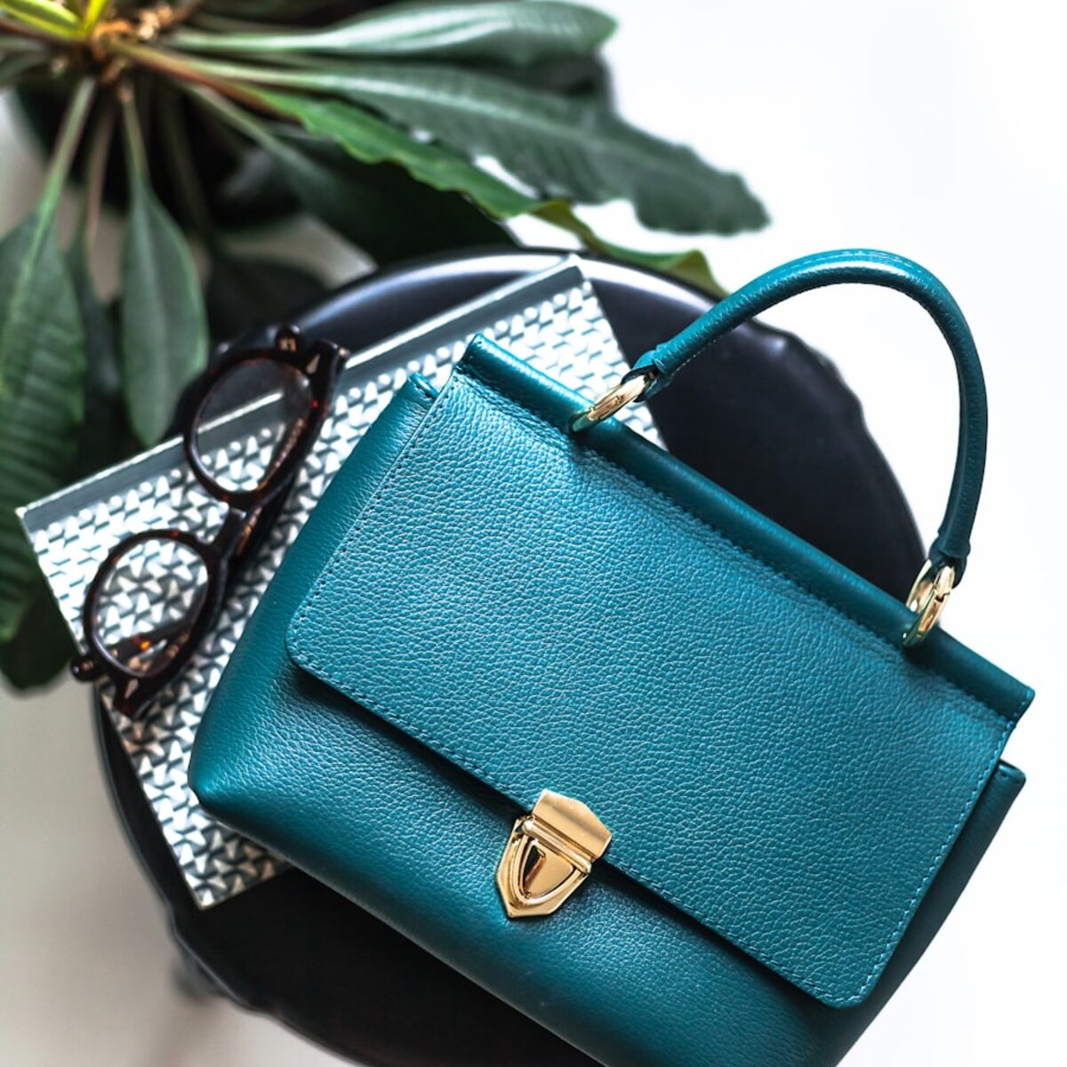 Premium Crossbody Bag — view 3